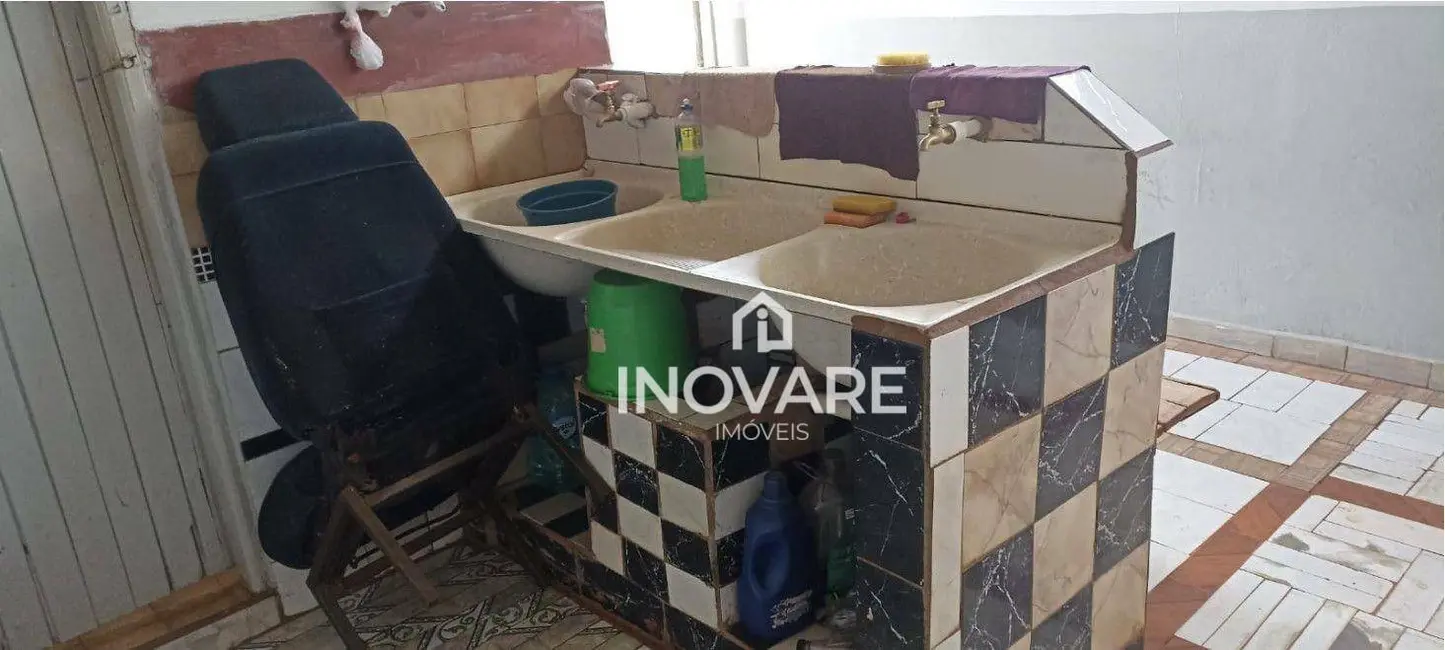 Casa com 3 quartos à venda, 300m2 em Setor Novo Horizonte, Itumbiara - GO - imagem 8 Foto 8 de Casa com 3 quartos à venda, 300m2 em Setor Novo Horizonte, Itumbiara - GO