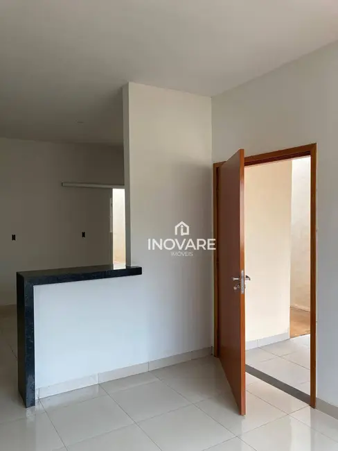 Casa com 2 quartos à venda, 180m2 em Itumbiara - GO - imagem 3 Foto 3 de Casa com 2 quartos à venda, 180m2 em Itumbiara - GO