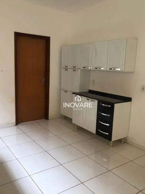 Casa com 3 quartos à venda, 250m2 em Jardim Liberdade, Itumbiara - GO - imagem 4 Foto 4 de Casa com 3 quartos à venda, 250m2 em Jardim Liberdade, Itumbiara - GO