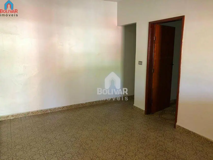 Foto 4 de Casa com 2 quartos para alugar, 289m2 em Itumbiara - GO