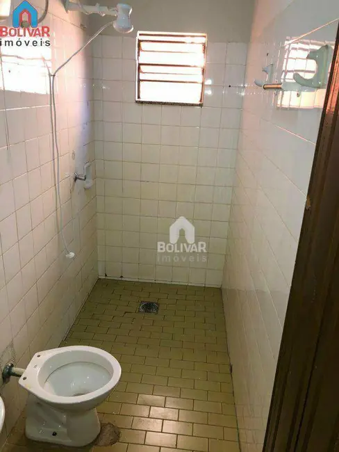 Foto 6 de Casa com 2 quartos para alugar, 289m2 em Itumbiara - GO