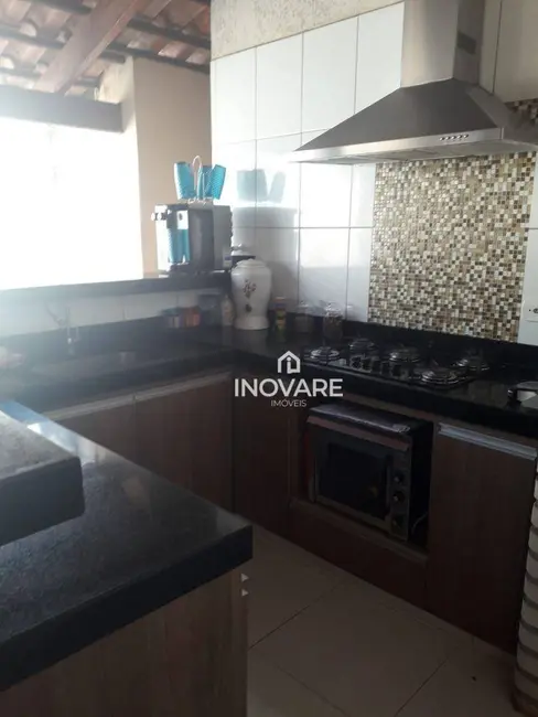 Casa com 3 quartos à venda, 220m2 em Setor Bela Vista, Itumbiara - GO - imagem 7 Foto 7 de Casa com 3 quartos à venda, 220m2 em Setor Bela Vista, Itumbiara - GO