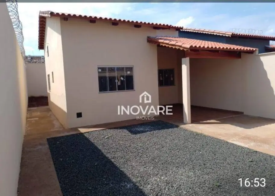 Foto 1 de Casa com 2 quartos à venda, 216m2 em Itumbiara - GO