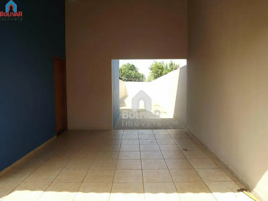 Casa com 2 quartos à venda, 480m2 em Itumbiara - GO - imagem 3 Foto 3 de Casa com 2 quartos à venda, 480m2 em Itumbiara - GO