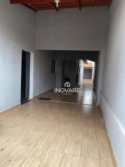 Foto 1 de Casa com 3 quartos para alugar, 180m2 em Cidade Jardim, Itumbiara - GO