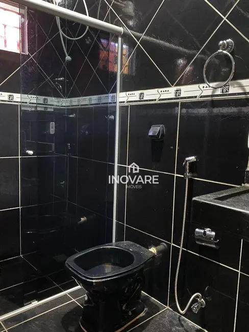 Casa com 3 quartos à venda, 360m2 em Setor Planalto, Itumbiara - GO - imagem 6 Foto 6 de Casa com 3 quartos à venda, 360m2 em Setor Planalto, Itumbiara - GO