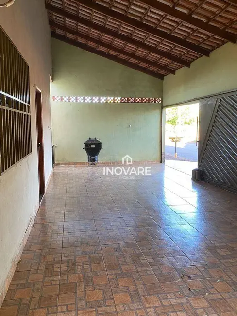 Foto 2 de Casa com 3 quartos à venda, 360m2 em Setor Planalto, Itumbiara - GO