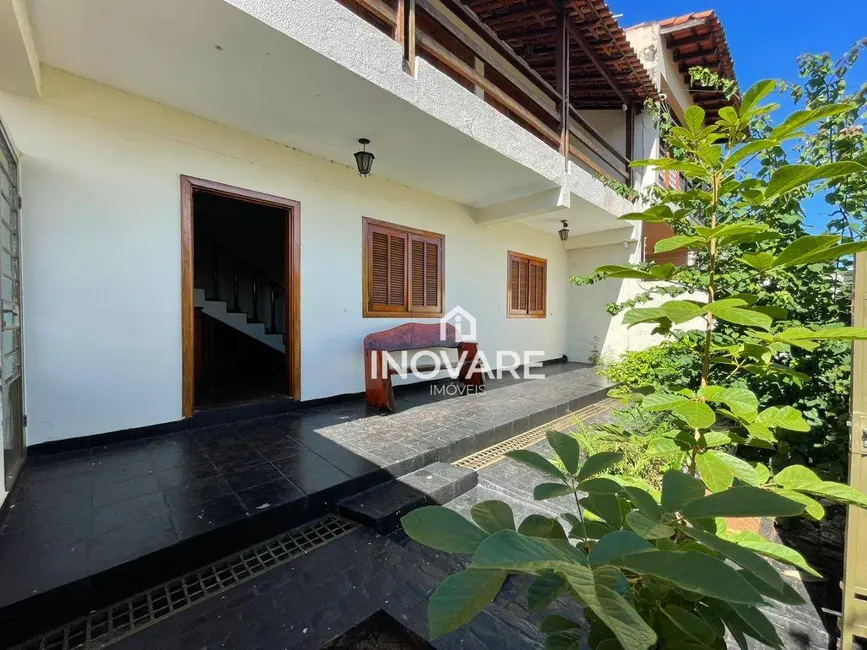 Casa com 4 quartos à venda, 360m2 em Alto da Boa Vista, Itumbiara - GO - imagem 4 Foto 4 de Casa com 4 quartos à venda, 360m2 em Alto da Boa Vista, Itumbiara - GO