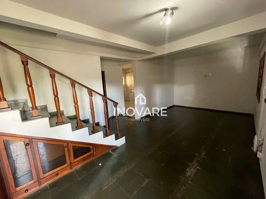 Casa com 4 quartos à venda, 360m2 em Alto da Boa Vista, Itumbiara - GO - imagem 5 Foto 5 de Casa com 4 quartos à venda, 360m2 em Alto da Boa Vista, Itumbiara - GO
