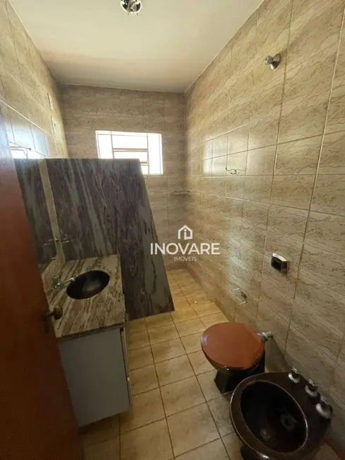 Casa com 4 quartos à venda, 360m2 em Alto da Boa Vista, Itumbiara - GO - imagem 7 Foto 7 de Casa com 4 quartos à venda, 360m2 em Alto da Boa Vista, Itumbiara - GO