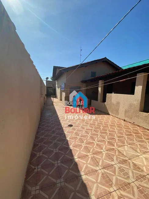 Foto 9 de Casa com 2 quartos à venda e para alugar, 512m2 em Itumbiara - GO