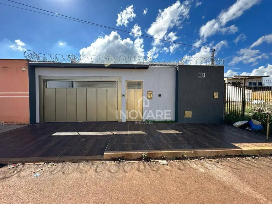Foto 1 de Casa com 3 quartos para alugar, 250m2 em Jardim Liberdade, Itumbiara - GO