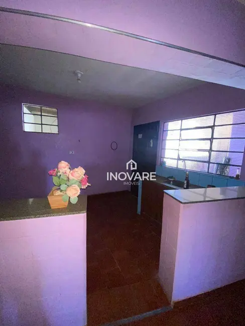 Apartamento com 2 quartos para alugar, 80m2 em Itumbiara - GO - imagem 3 Foto 3 de Apartamento com 2 quartos para alugar, 80m2 em Itumbiara - GO