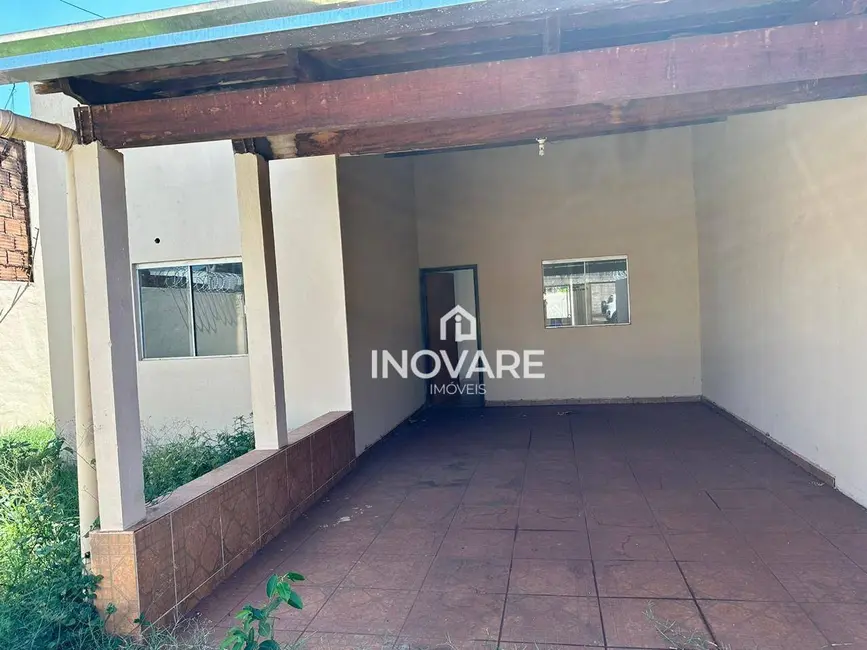 Foto 2 de Casa com 3 quartos à venda, 270m2 em Setor Buritys, Itumbiara - GO