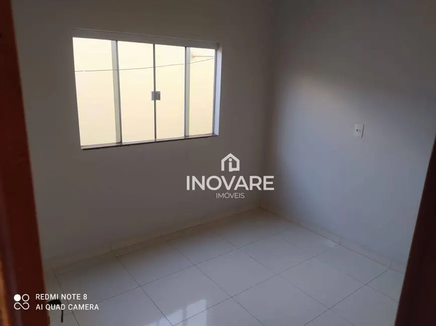 Casa com 3 quartos à venda, 200m2 em Itumbiara - GO - imagem 7 Foto 7 de Casa com 3 quartos à venda, 200m2 em Itumbiara - GO