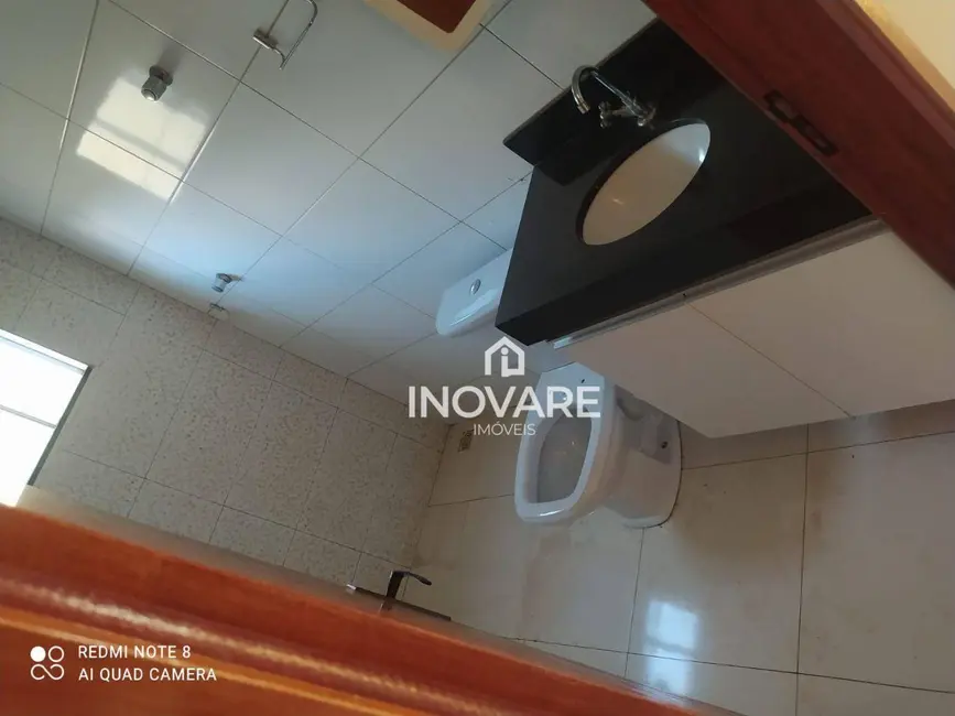 Casa com 3 quartos à venda, 200m2 em Itumbiara - GO - imagem 6 Foto 6 de Casa com 3 quartos à venda, 200m2 em Itumbiara - GO