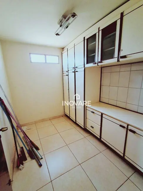 Foto 8 de Casa com 3 quartos para alugar, 1300m2 em Jardim América, Itumbiara - GO