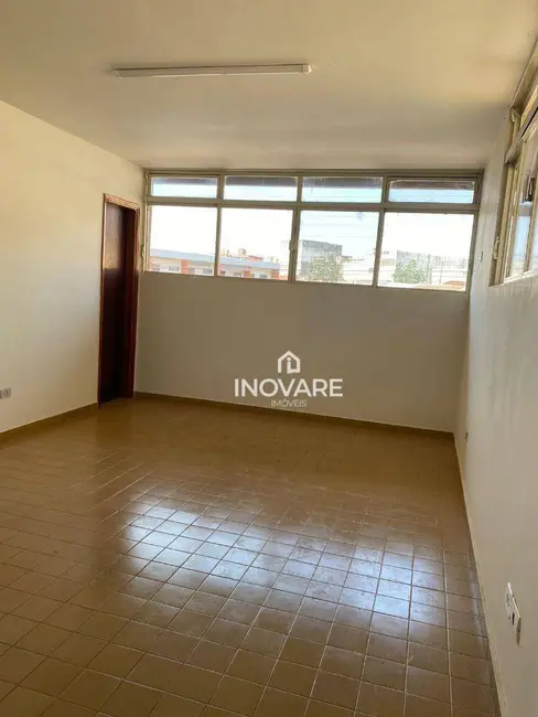 Sala Comercial para alugar, 100m2 em Itumbiara - GO - imagem 3 Foto 3 de Sala Comercial para alugar, 100m2 em Itumbiara - GO