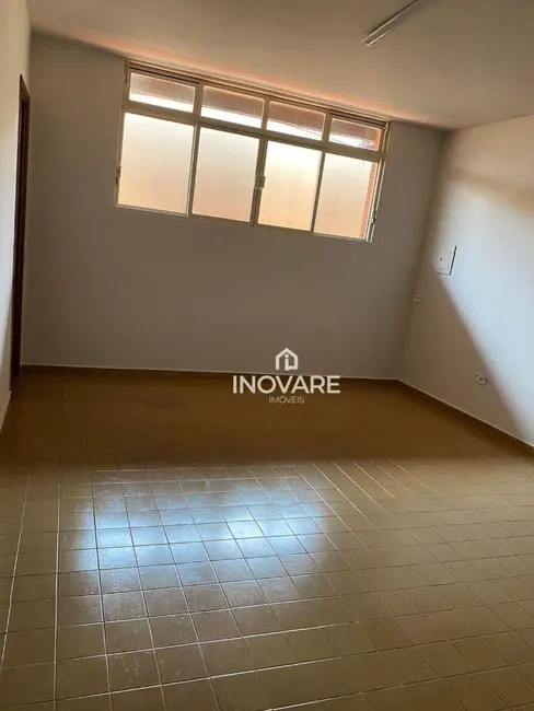 Sala Comercial para alugar, 100m2 em Itumbiara - GO - imagem 5 Foto 5 de Sala Comercial para alugar, 100m2 em Itumbiara - GO