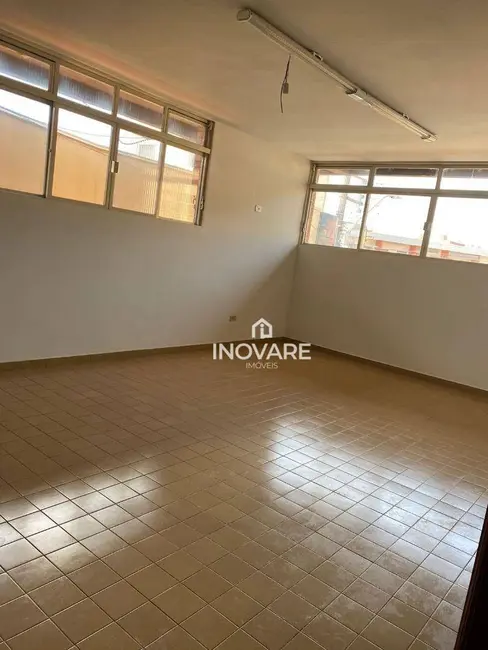 Sala Comercial para alugar, 100m2 em Itumbiara - GO - imagem 6 Foto 6 de Sala Comercial para alugar, 100m2 em Itumbiara - GO