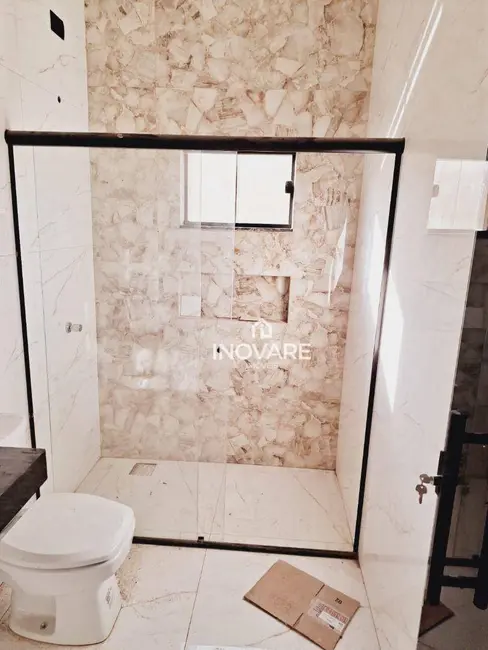 Casa com 3 quartos à venda, 250m2 em Jardim Morumbi, Itumbiara - GO - imagem 6 Foto 6 de Casa com 3 quartos à venda, 250m2 em Jardim Morumbi, Itumbiara - GO