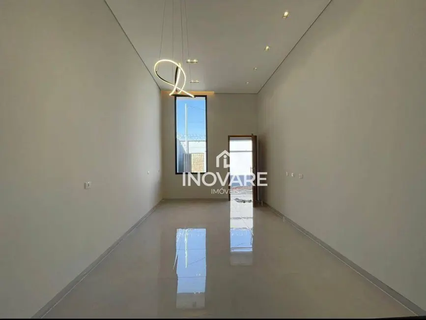 Foto 2 de Casa com 3 quartos à venda, 172m2 em Residencial Beira Rio II, Itumbiara - GO