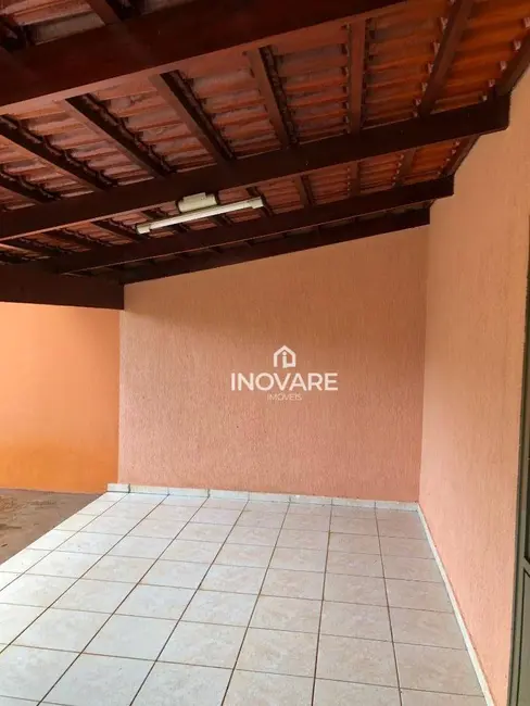 Foto 2 de Casa com 3 quartos à venda, 417m2 em Arapora - MG