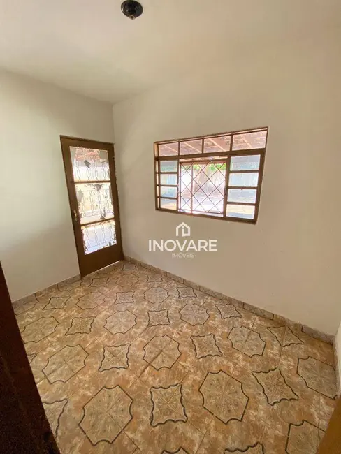 Foto 4 de Casa com 4 quartos à venda, 390m2 em Setor Bela Vista, Itumbiara - GO