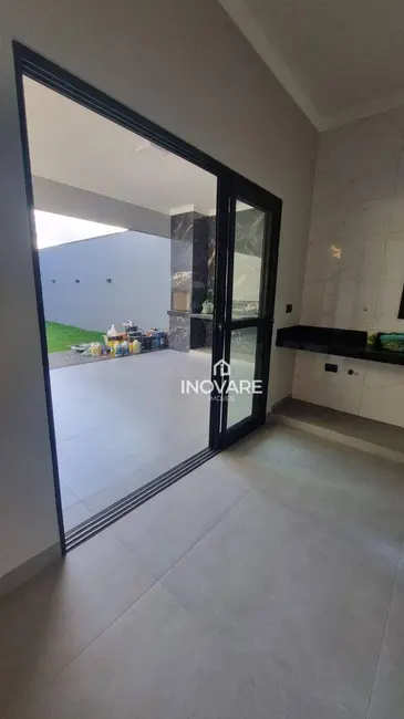 Casa com 3 quartos à venda, 360m2 em Itumbiara - GO - imagem 7 Foto 7 de Casa com 3 quartos à venda, 360m2 em Itumbiara - GO