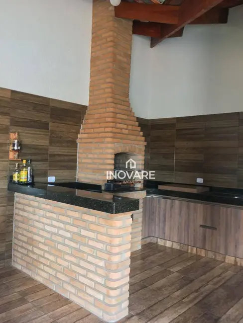 Casa com 2 quartos à venda, 320m2 em Jardim Leonora, Itumbiara - GO - imagem 8 Foto 8 de Casa com 2 quartos à venda, 320m2 em Jardim Leonora, Itumbiara - GO