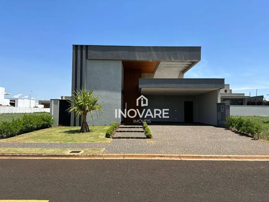Foto 1 de Casa de Condomínio com 3 quartos à venda, 455m2 em Itumbiara - GO