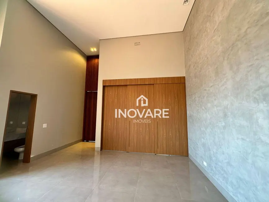Foto 2 de Casa de Condomínio com 3 quartos à venda, 455m2 em Itumbiara - GO