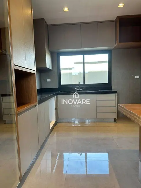 Casa de Condomínio com 3 quartos à venda, 455m2 em Itumbiara - GO - imagem 6 Foto 6 de Casa de Condomínio com 3 quartos à venda, 455m2 em Itumbiara - GO