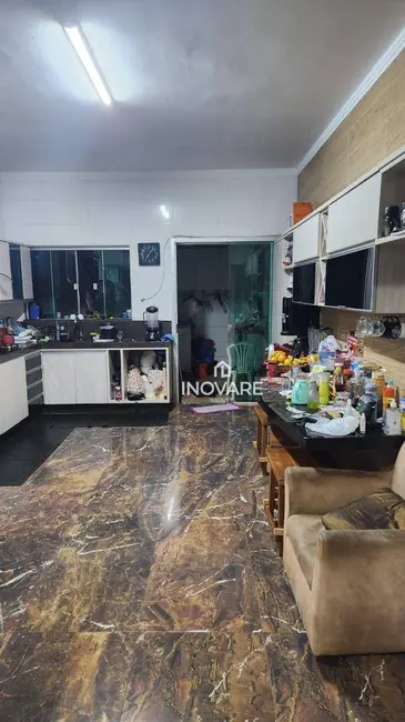 Casa com 4 quartos à venda, 360m2 em Alto da Boa Vista, Itumbiara - GO - imagem 5 Foto 5 de Casa com 4 quartos à venda, 360m2 em Alto da Boa Vista, Itumbiara - GO