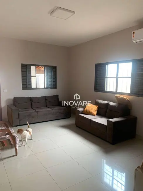 Foto 2 de Casa com 3 quartos à venda, 360m2 em Vilage Beira Rio, Itumbiara - GO