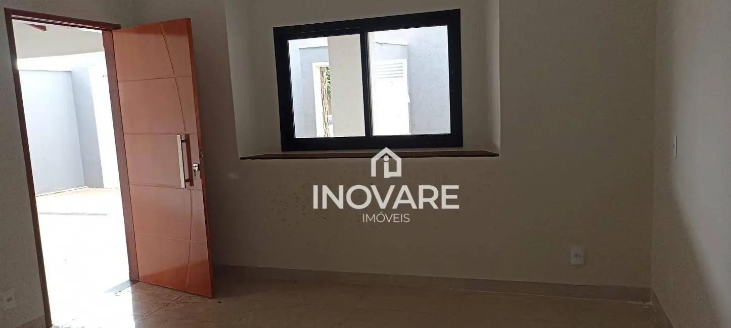 Casa com 3 quartos à venda, 360m2 em Residencial Jardim Primavera, Itumbiara - GO - imagem 3 Foto 3 de Casa com 3 quartos à venda, 360m2 em Residencial Jardim Primavera, Itumbiara - GO