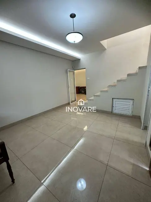 Casa com 3 quartos à venda e para alugar, 311m2 em Itumbiara - GO - imagem 2 Foto 2 de Casa com 3 quartos à venda e para alugar, 311m2 em Itumbiara - GO