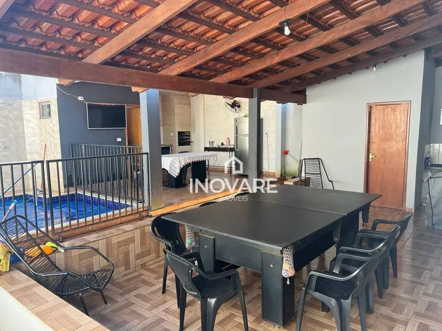 Casa com 3 quartos à venda, 250m2 em Itumbiara - GO - imagem 5 Foto 5 de Casa com 3 quartos à venda, 250m2 em Itumbiara - GO