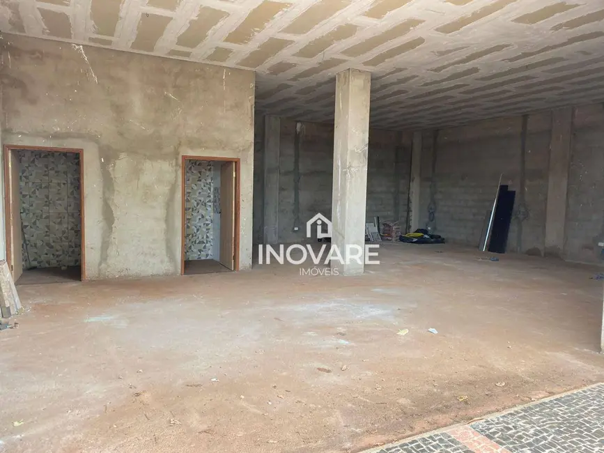 Foto 2 de Armazém / Galpão à venda e para alugar, 376m2 em Setor Anhanguera, Itumbiara - GO