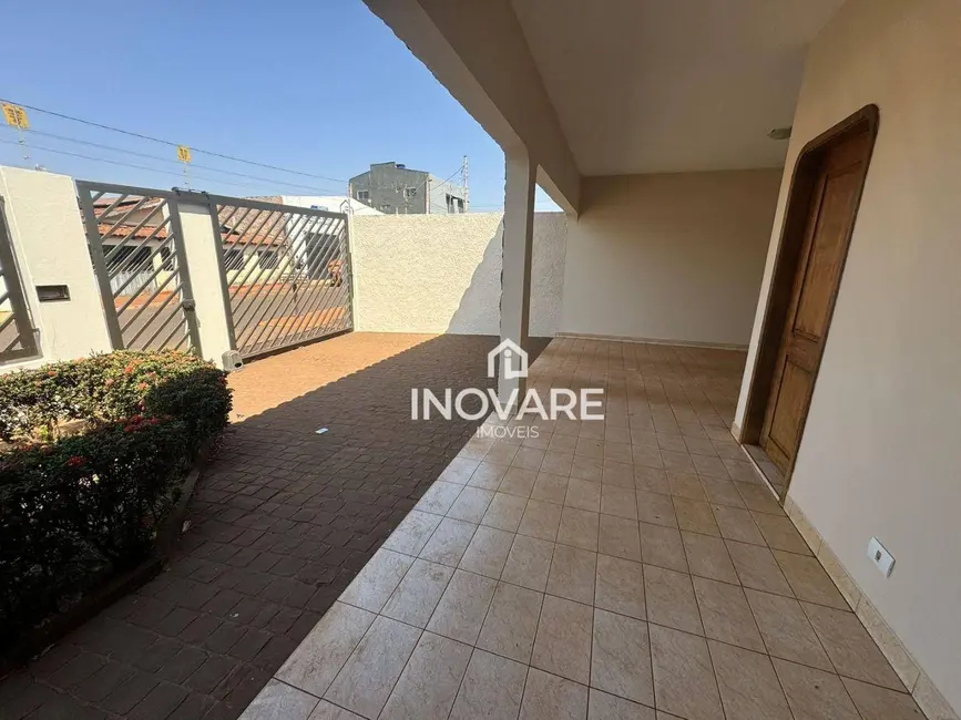Casa com 3 quartos à venda, 360m2 em Itumbiara - GO - imagem 6 Foto 6 de Casa com 3 quartos à venda, 360m2 em Itumbiara - GO