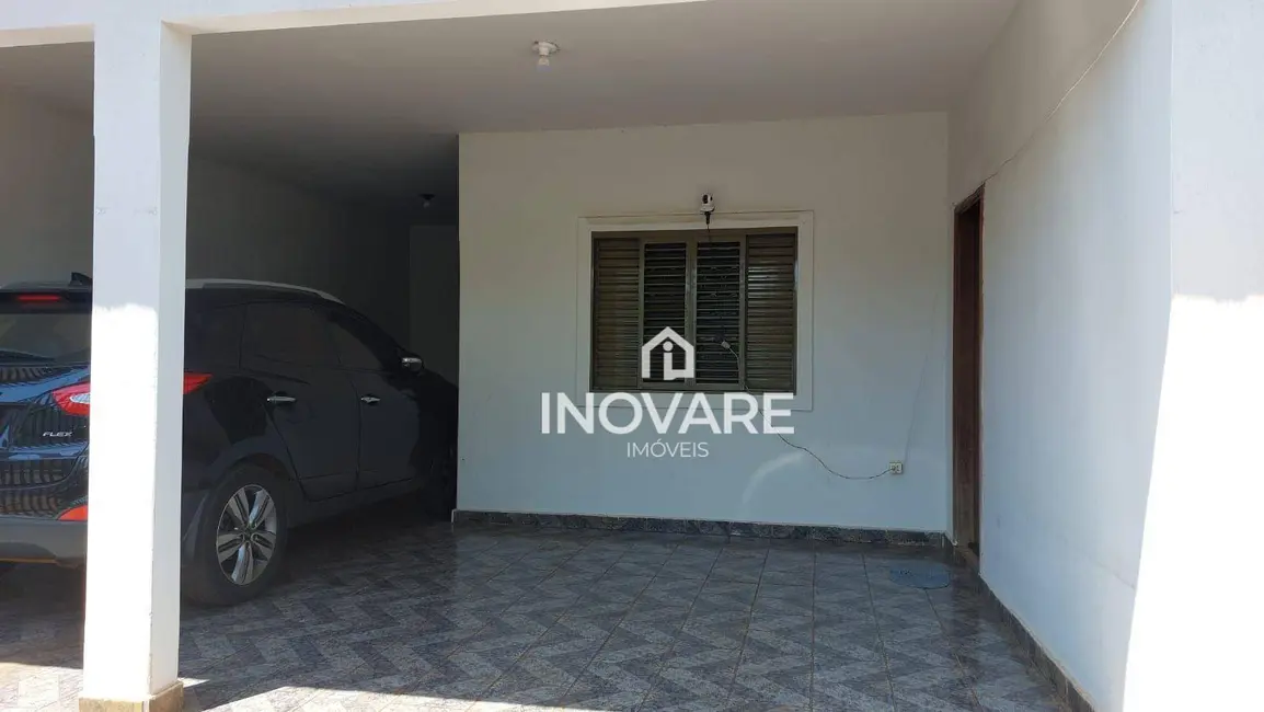 Foto 1 de Casa com 3 quartos à venda, 265m2 em Itumbiara - GO
