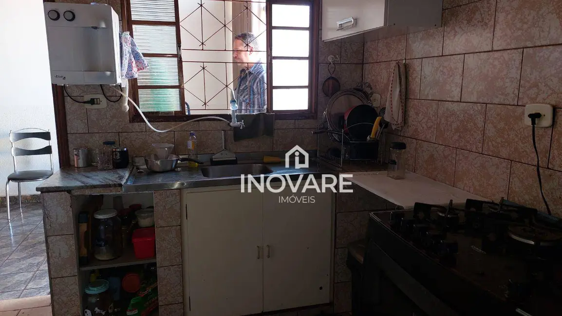 Casa com 3 quartos à venda, 265m2 em Itumbiara - GO - imagem 8 Foto 8 de Casa com 3 quartos à venda, 265m2 em Itumbiara - GO