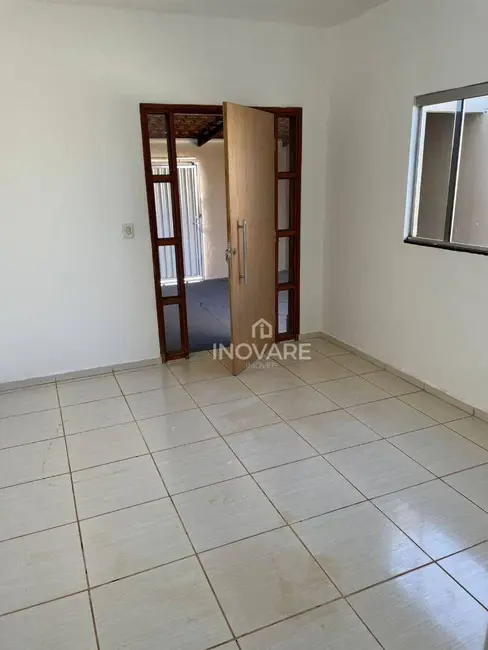 Foto 5 de Casa com 2 quartos para alugar, 240m2 em Setor Buritys, Itumbiara - GO