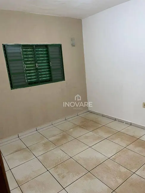 Foto 9 de Casa com 2 quartos para alugar, 240m2 em Setor Buritys, Itumbiara - GO
