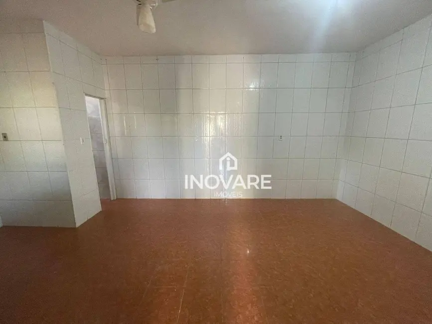 Casa com 3 quartos à venda, 375m2 em Arapora - MG - imagem 2 Foto 2 de Casa com 3 quartos à venda, 375m2 em Arapora - MG