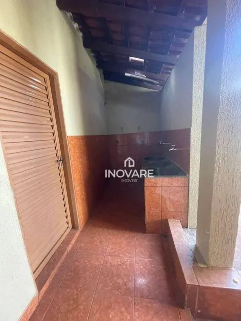 Casa com 3 quartos à venda, 375m2 em Arapora - MG - imagem 6 Foto 6 de Casa com 3 quartos à venda, 375m2 em Arapora - MG