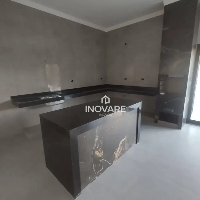 Casa com 3 quartos à venda, 360m2 em Itumbiara - GO - imagem 4 Foto 4 de Casa com 3 quartos à venda, 360m2 em Itumbiara - GO
