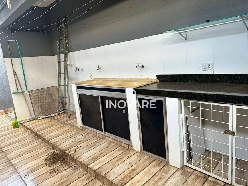 Casa de Condomínio com 3 quartos à venda, 327m2 em Arapora - MG - imagem 8 Foto 8 de Casa de Condomínio com 3 quartos à venda, 327m2 em Arapora - MG