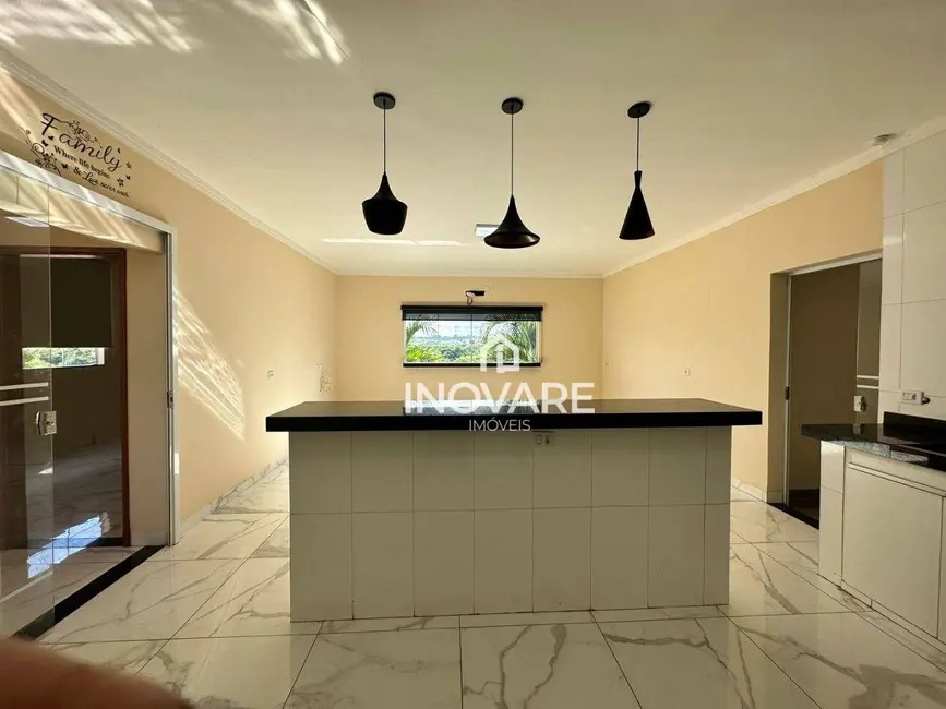 Casa de Condomínio com 3 quartos à venda, 327m2 em Arapora - MG - imagem 5 Foto 5 de Casa de Condomínio com 3 quartos à venda, 327m2 em Arapora - MG