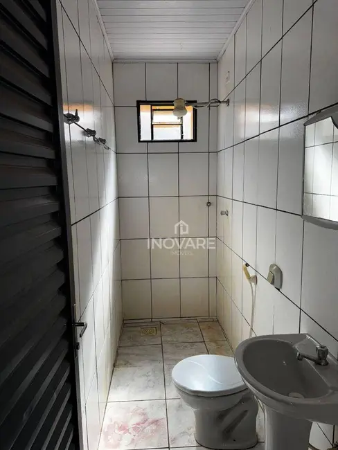 Casa com 3 quartos à venda, 300m2 em Arapora - MG - imagem 8 Foto 8 de Casa com 3 quartos à venda, 300m2 em Arapora - MG